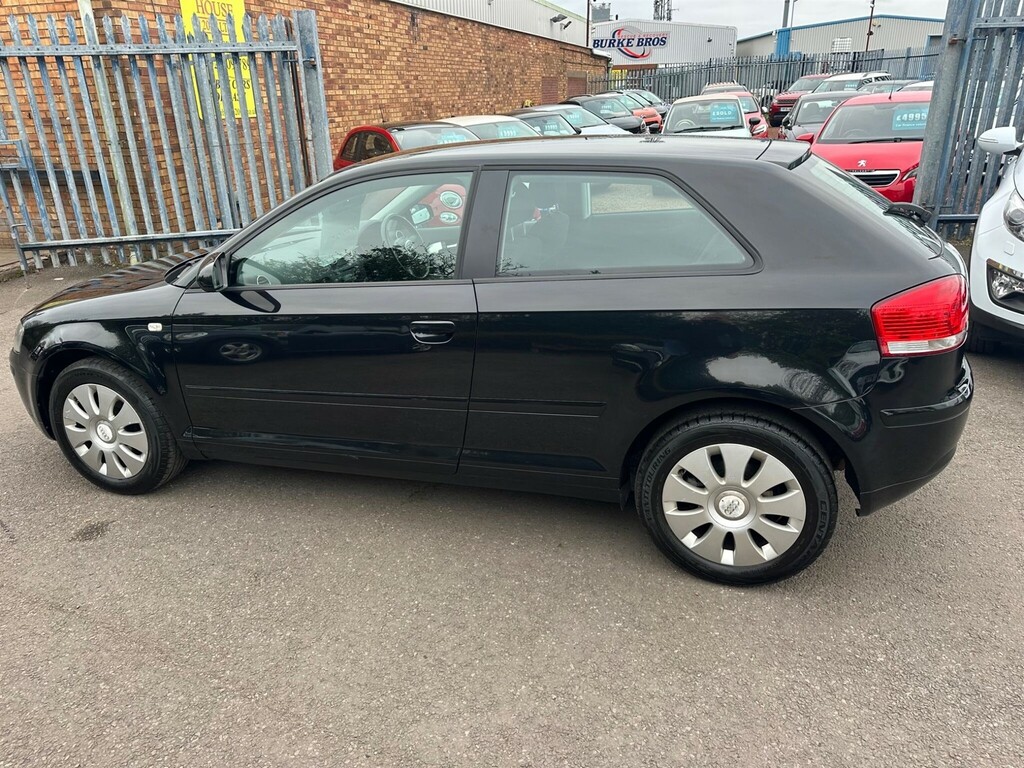 Audi A3 1.6 Special Edition Black #4