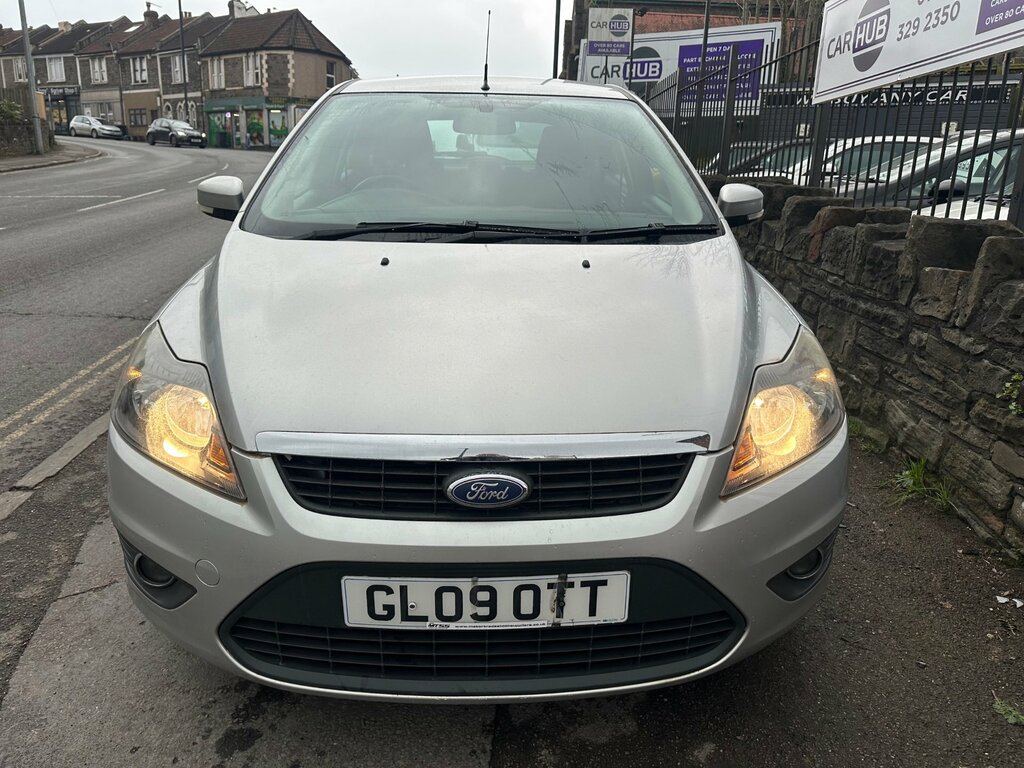 Ford Focus 1.6 Zetec Hatchback 161 Gkm, 9 GL09OTT Silver #2