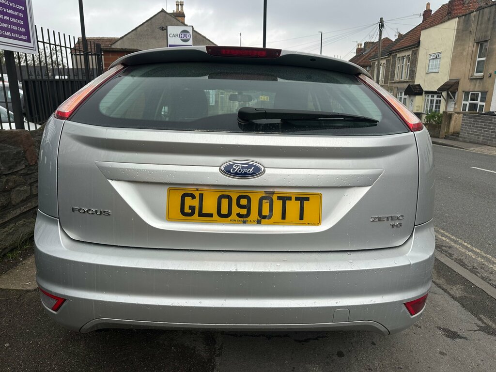 Ford Focus 1.6 Zetec Hatchback 161 Gkm, 9 GL09OTT Silver #4