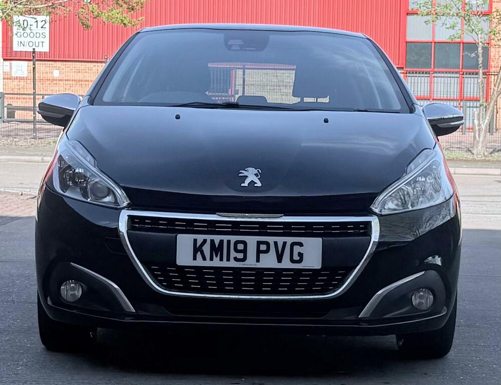 Peugeot 208 1.2 Puretech Tech Edition Euro 6 Ss KM19PVG Black #6