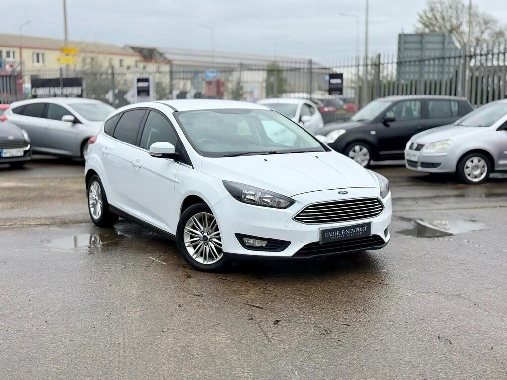 Ford Focus Hatchback 1.5 Tdci Zetec Edition Euro 6 Ss FE67AYX White #5