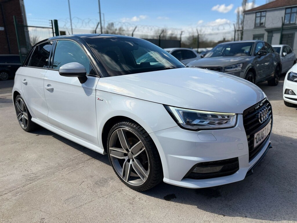 Audi A1 1.6 Tdi Black Edition Sportback Euro 6 Ss OU67NDZ White #2