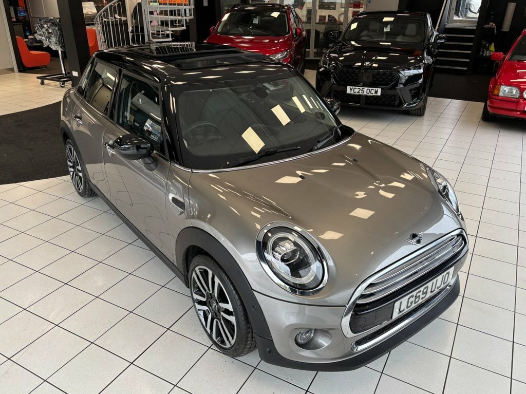 Mini Hatch 1.5L Cooper Exclusive LG69UJO Silver #3