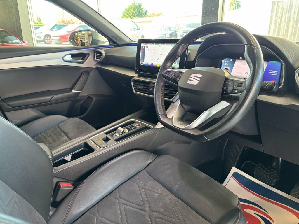 Seat Leon 1.5L Fr Sport WU23OGB White #2