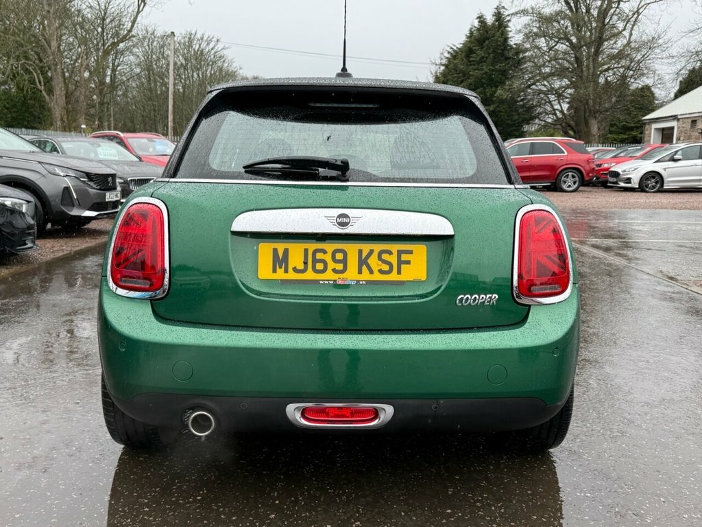 Mini Hatch 1.5L Cooper Exclusive MJ69KSF Green #6
