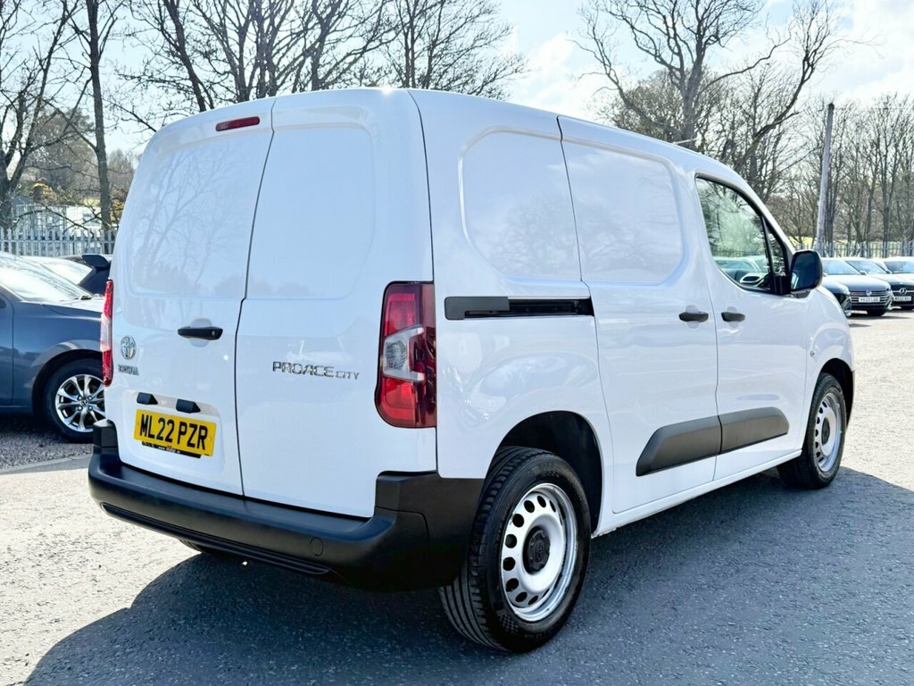 Toyota Proace City 1.5L Active ML22PZR White #5