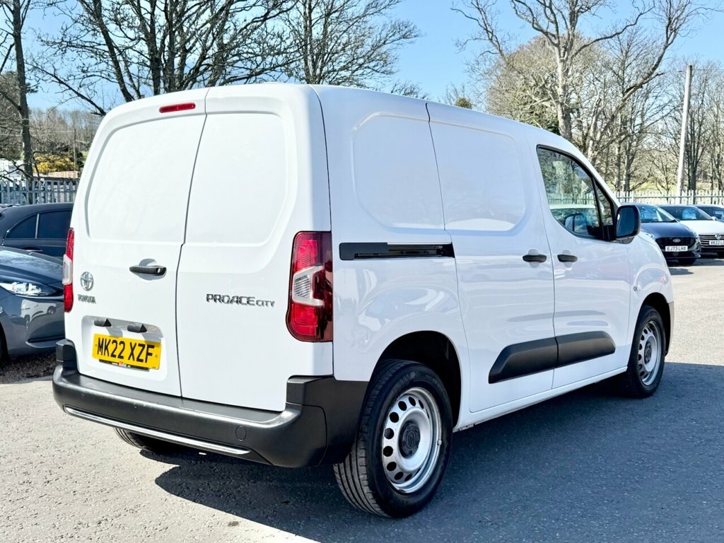 Toyota Proace City 1.5L Active MK22XZF White #5