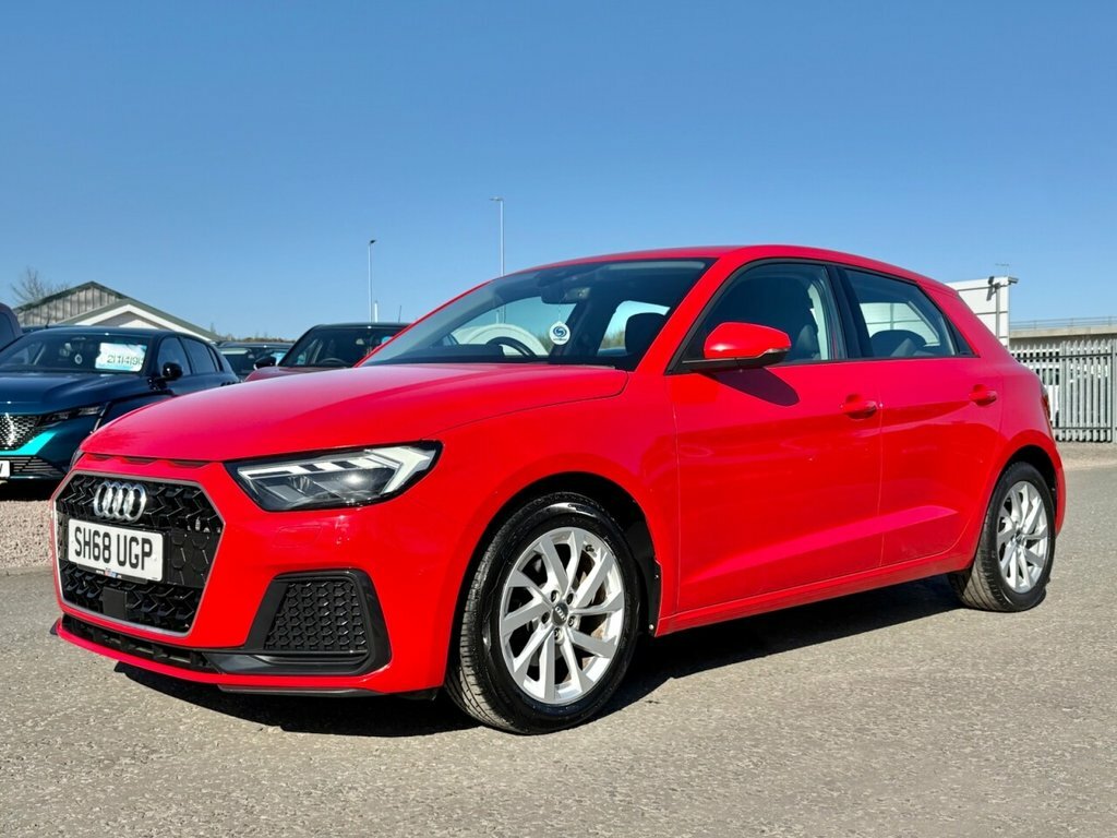 Audi A1 1L Sport SH68UGP Red #3
