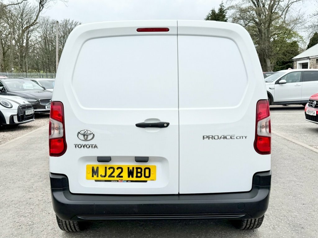 Toyota Proace City 1.5L Active MJ22WBO White #5