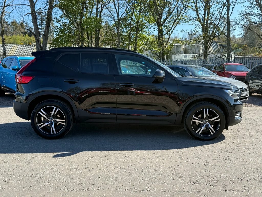 Volvo XC40 1.5L R-design SG22ZGX Black #4