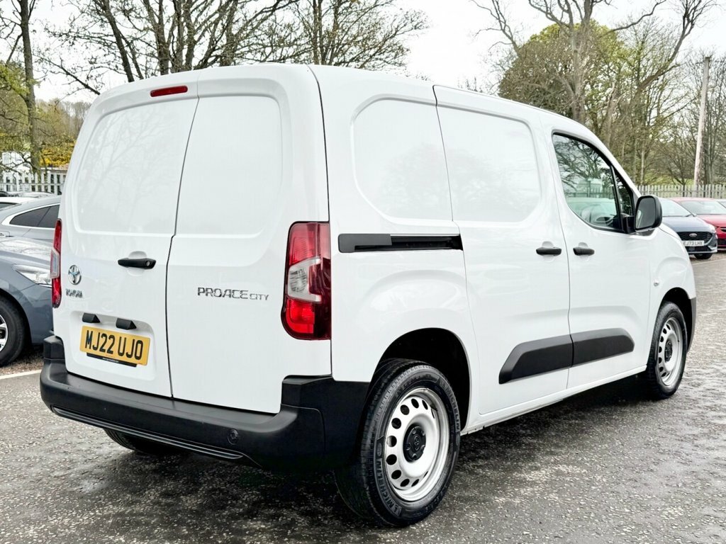 Toyota Proace City 1.5L Active MJ22UJO White #4