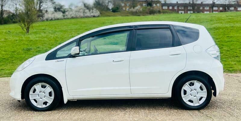 Honda Jazz 1.3H Ima Cvt LF12KTE White #5