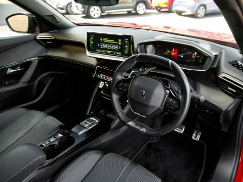 Peugeot 2008 Suv SG23ZTE Red #4