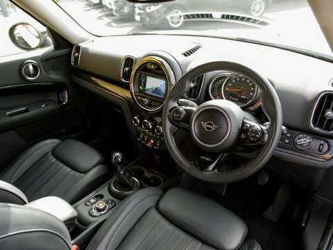 Mini Countryman Suv GJ69KNU Silver #4