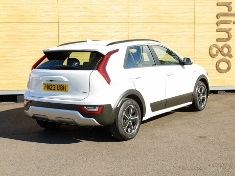 Kia Niro Suv PN23UBH White #2