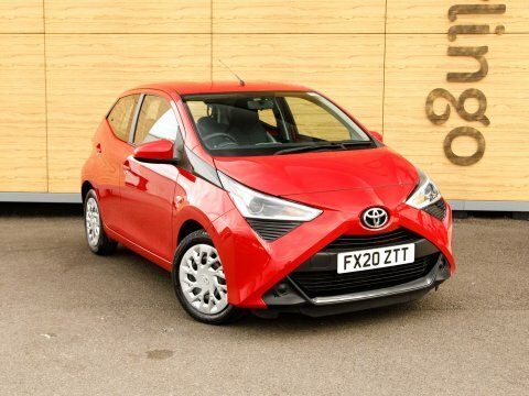 Toyota Aygo Hatchback Red