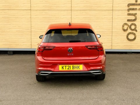 Volkswagen Golf Hatchback KT21BHK Red #6