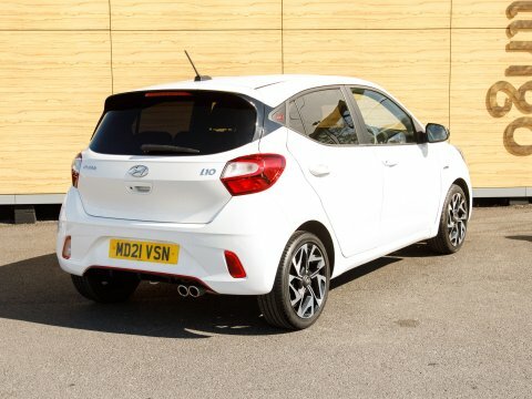 Hyundai I10 Hatchback MD21VSN White #2