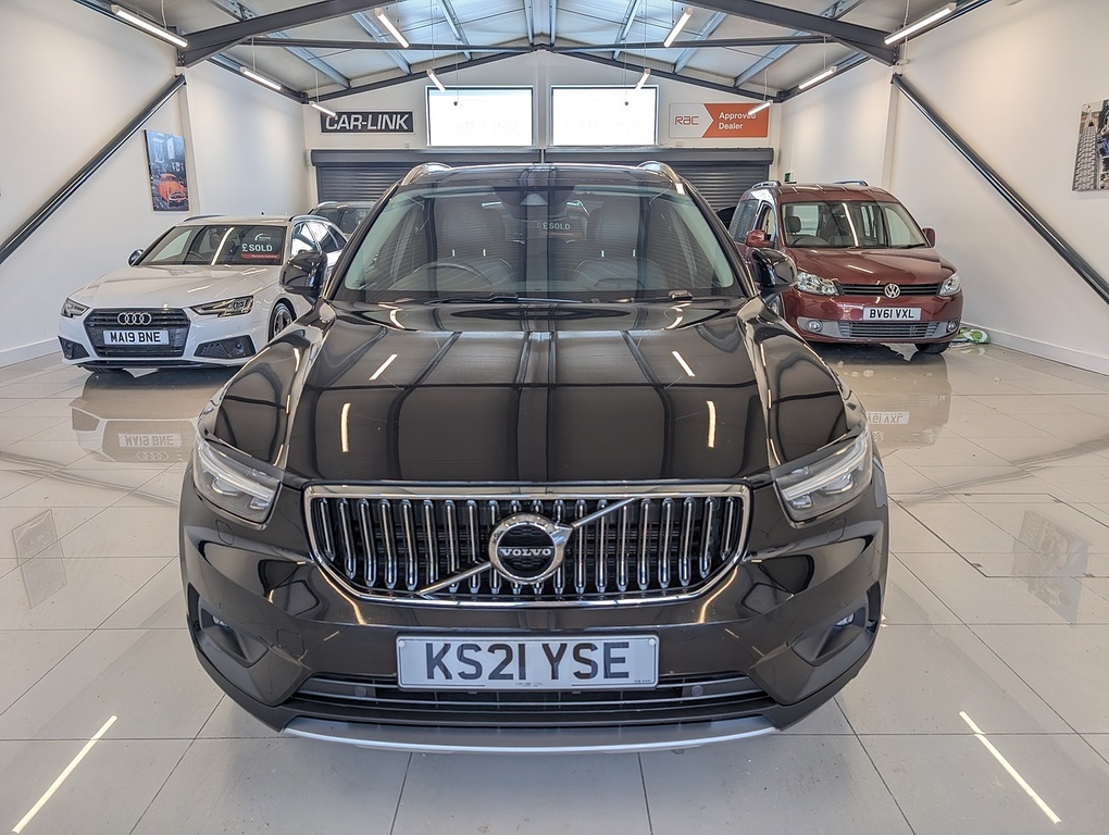 Volvo XC40 T3 Inscription KS21YSE Black #4