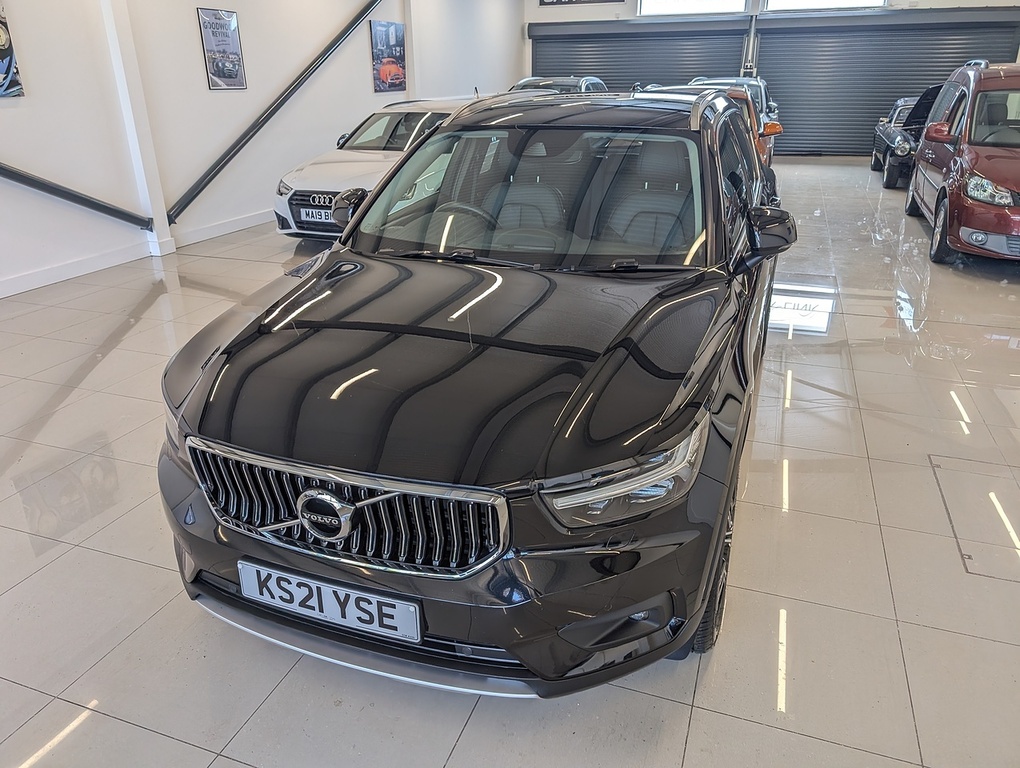 Volvo XC40 T3 Inscription KS21YSE Black #2