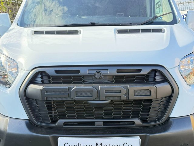 Ford Transit Custom Manual HJ23USS White #6