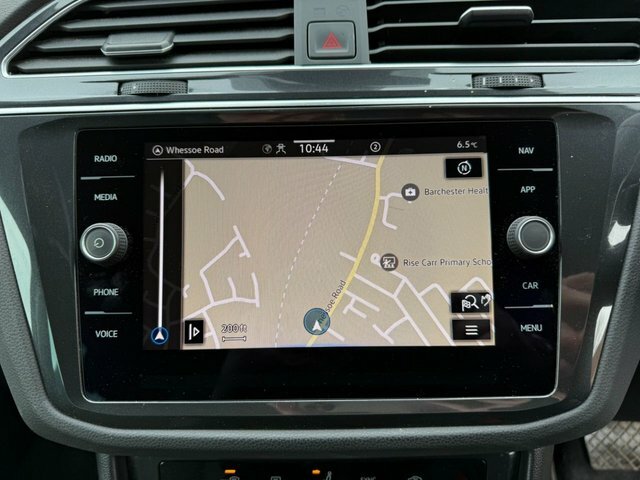Volkswagen Tiguan Automatic WP22NXY Black #4