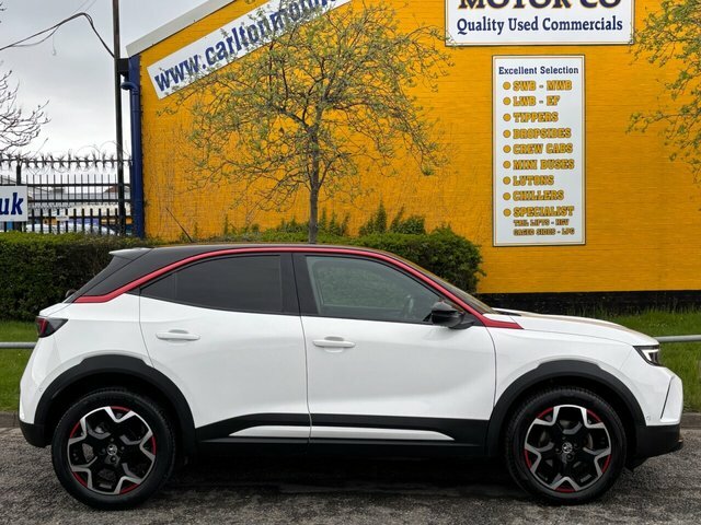 Vauxhall Mokka Manual WV22OXN White #2