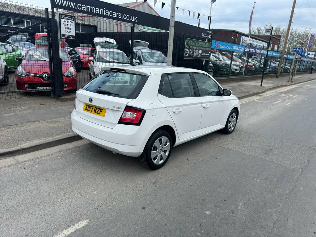 Skoda Fabia 1.0 Mpi 60 S SB17RZF White #4