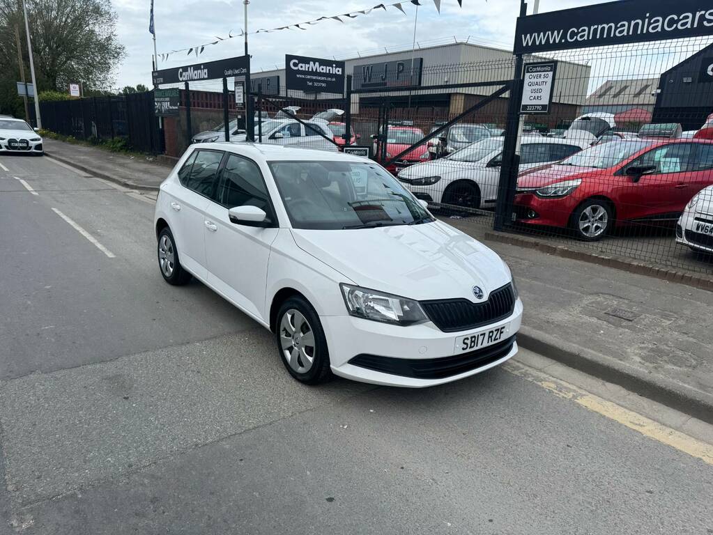 Skoda Fabia 1.0 Mpi 60 S SB17RZF White #3