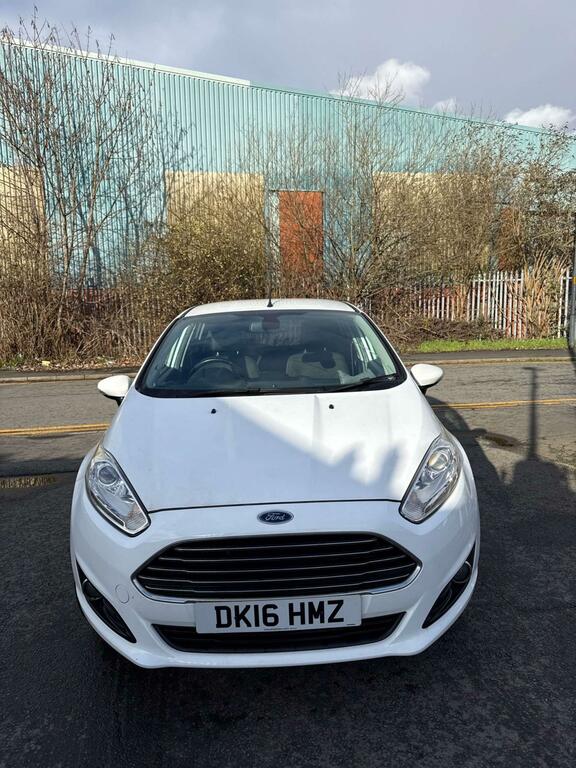 Ford Fiesta 1.0T Ecoboost Titanium Euro 6 Ss DK16HMZ White #2