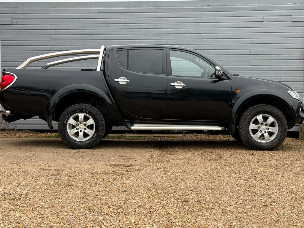 Mitsubishi L200 2.5 Di-d Animal 4Wd Lwb Black #3