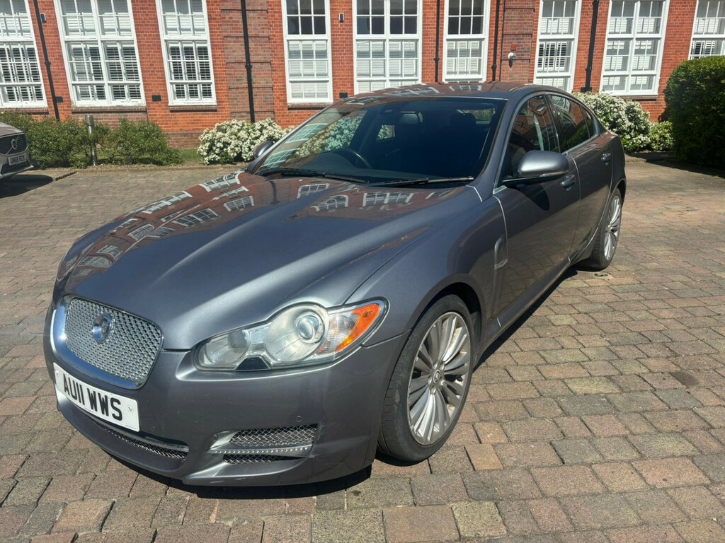 Jaguar XF 3.0 D V6 Premium Luxury Grey
