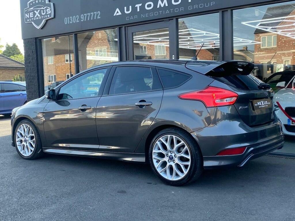 Ford Focus Hatchback 1.5 Tdci St-line Euro 6 Ss 2018 ST68EAP Grey #3
