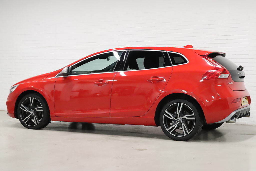 Volvo V40 D2 R-design Pro Red #6
