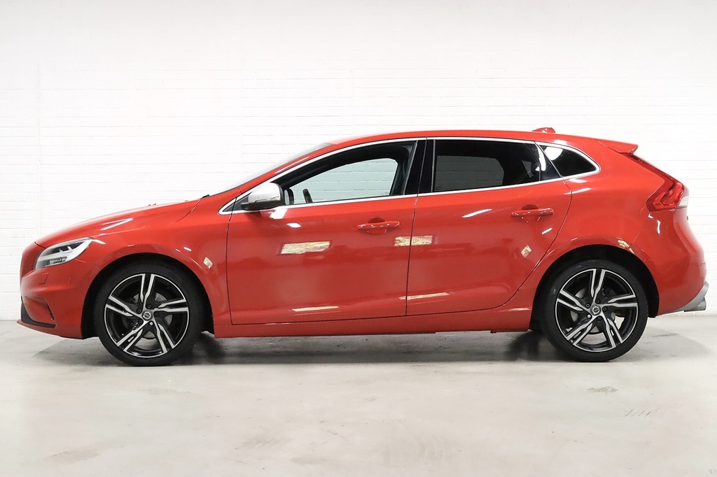 Volvo V40 D2 R-design Pro Red #5