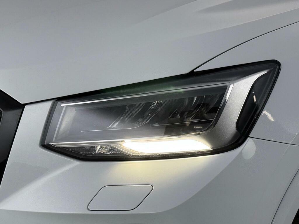 Audi Q2 1.5 Tfsi Cod 35 Black Edition S Tronic Euro 6 Ss MM21LKC White #5