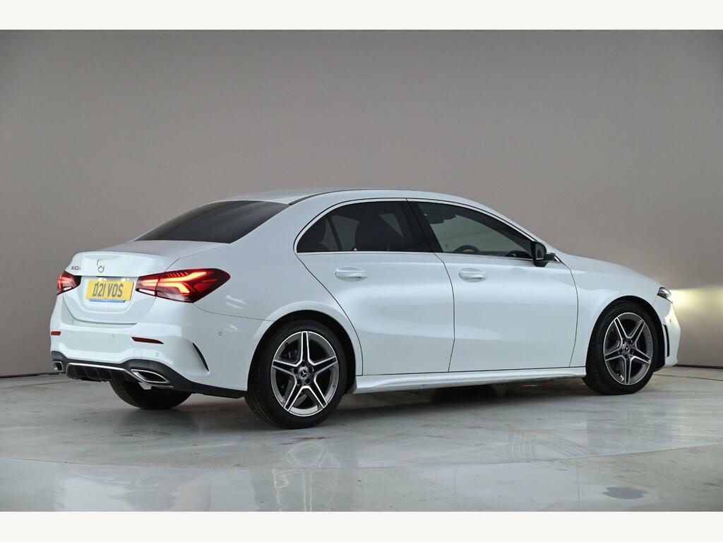 Mercedes-Benz A Class 1.5 A180d Amg Line Executive 7G-dct Euro 6 Ss D21VOS White #3