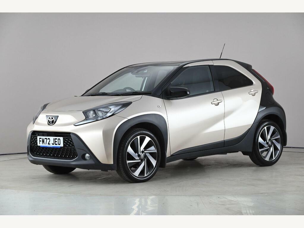 Toyota Aygo X 1.0 Vvt-i Edge X-shift Euro 6 Ss FM72JEO Beige #2