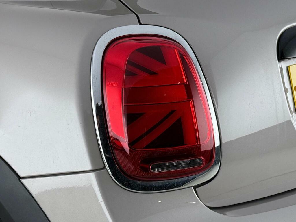 Mini Hatch 1.5 Cooper Exclusive Steptronic Euro 6 Ss LC23MVK Grey #5