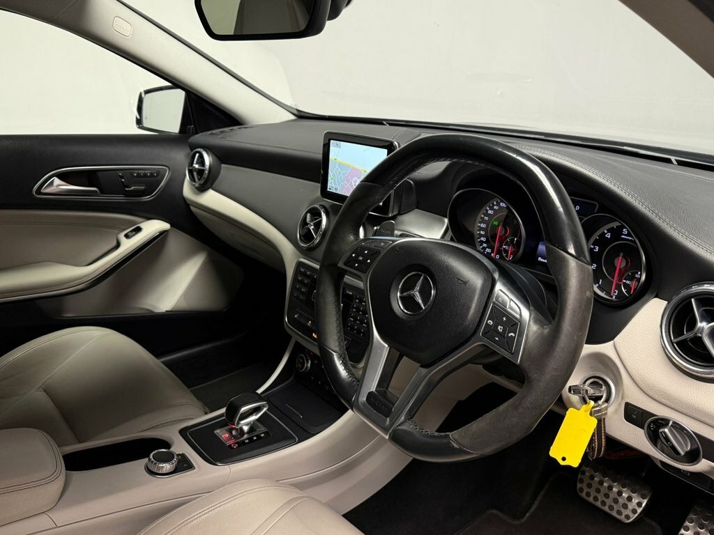 Mercedes-Benz GLA Class 2L Amg KU64WSY Black #3
