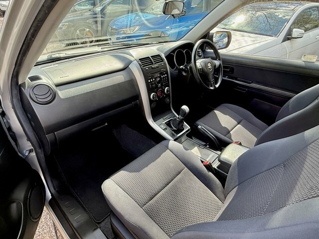 Suzuki Grand Vitara Sz4 Beige #14