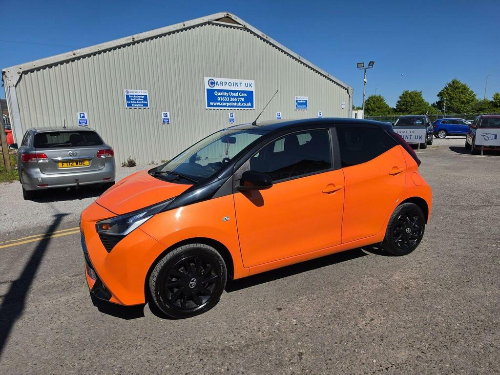 Toyota Aygo Hatchback 1.0 Vvt-i X-cite Euro 6 201969 CV69GVK Orange #2