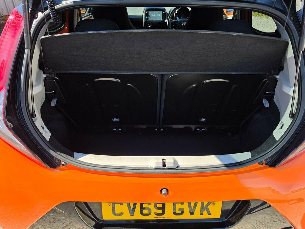 Toyota Aygo Hatchback 1.0 Vvt-i X-cite Euro 6 201969 CV69GVK Orange #5