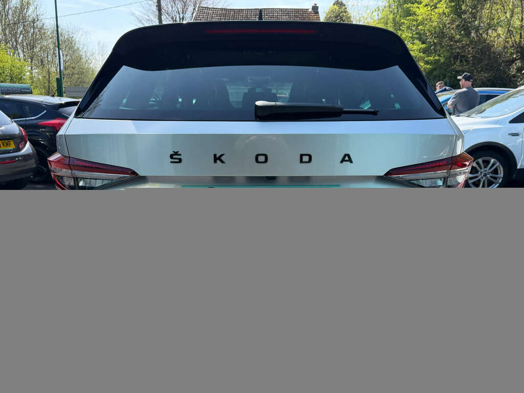 Skoda Kodiaq 1.5 Kodiaq Sportline Tsi CL23OUH Silver #4