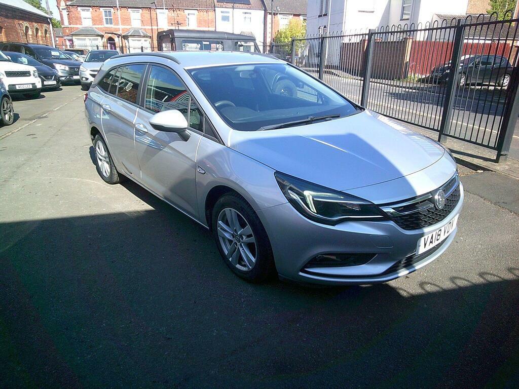 Vauxhall Astra 1.6 Cdti Ecoflex Design Sports Tourer Euro 6 S S Silver
