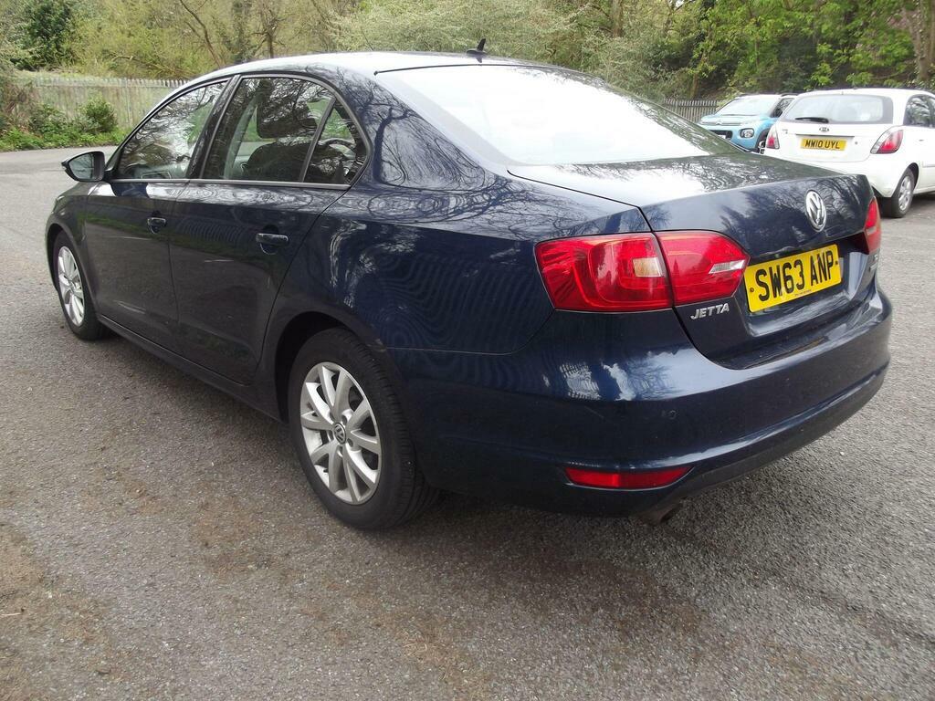 Volkswagen Jetta 1.6 Tdi Bluemotion Tech Se Euro 5 S S Blue #6