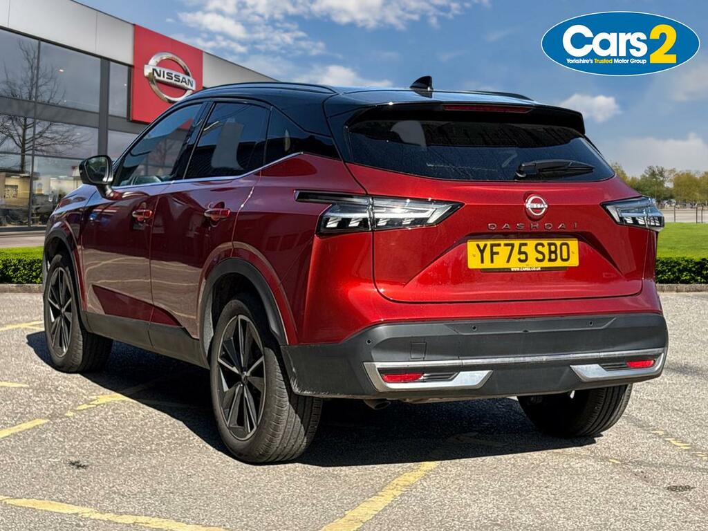 Nissan Qashqai 1.3 Dig-t Mh 158 Tekna Xtronic YF75SBO Red #5