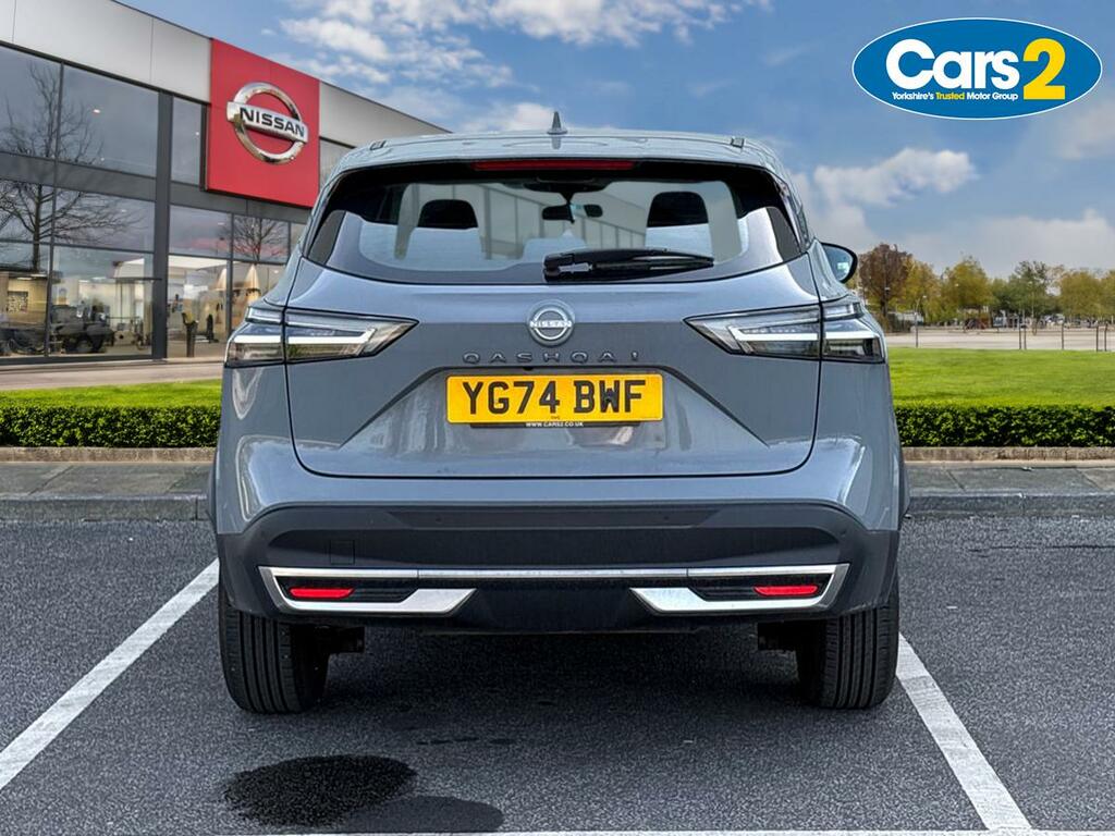 Nissan Qashqai 1.3 Dig-t Mh 158 Acenta Premium YG74BWF Grey #4