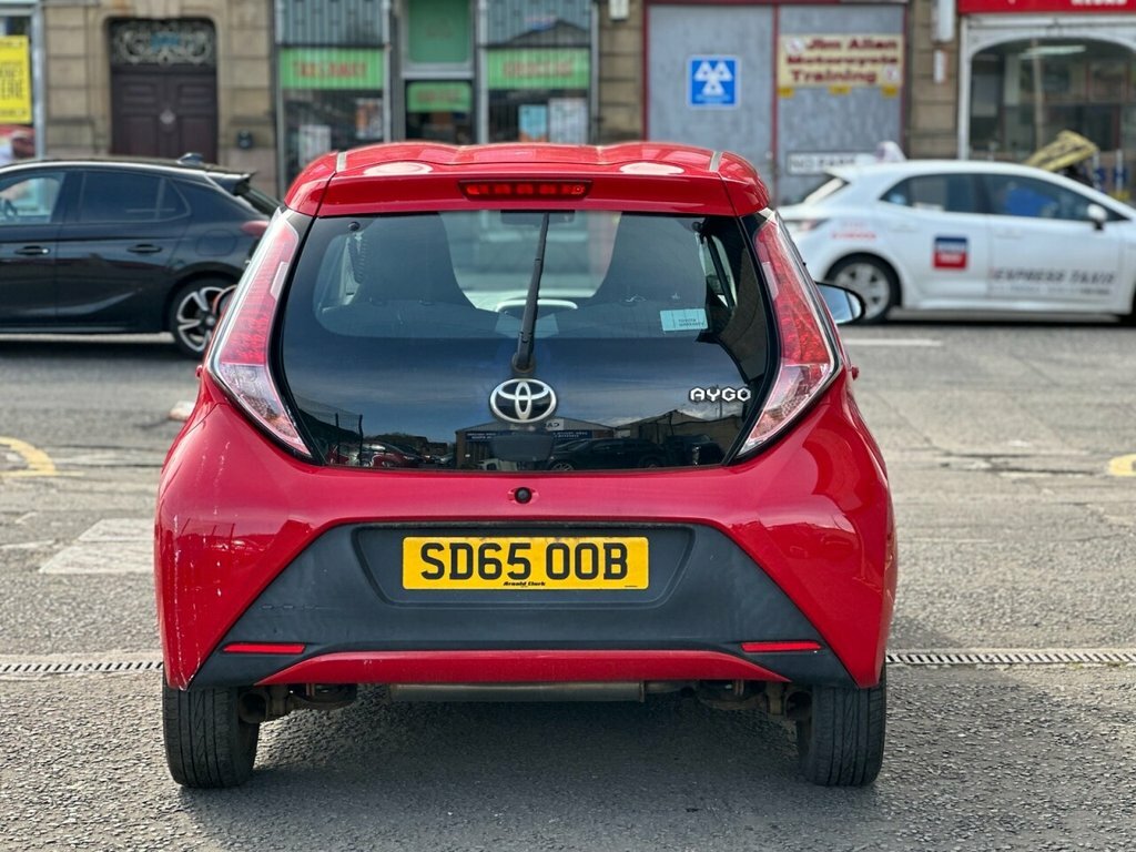 Toyota Aygo 1L X-play SD65OOB Red #6