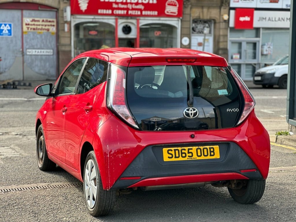 Toyota Aygo 1L X-play SD65OOB Red #4